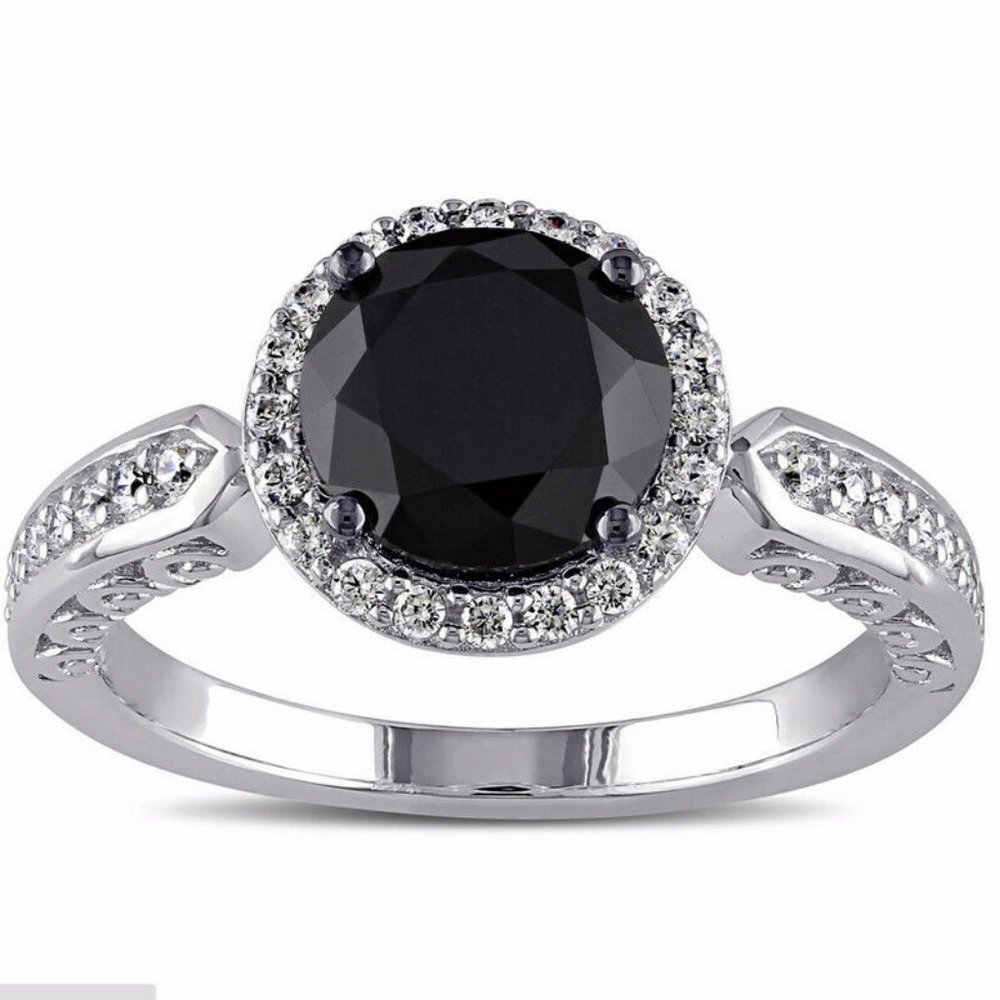 Gorgeous 925 Silver Round Cut Sapphire Ring